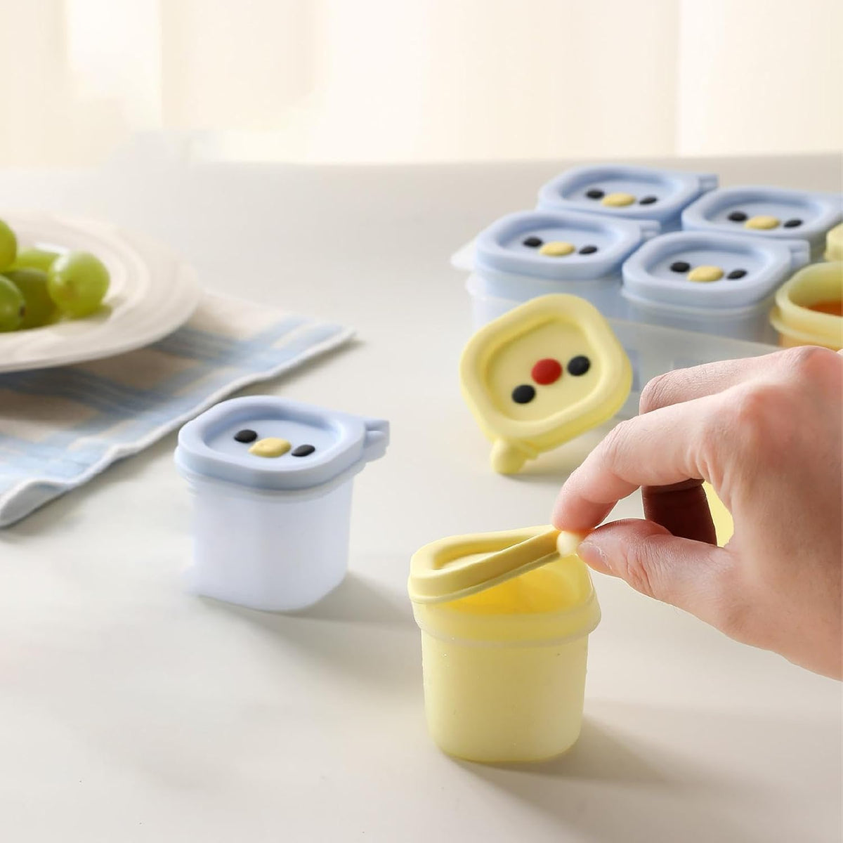 Freezer Trays for Food Storage 50ml x 8 Cups Egg Tart Molds with Lid