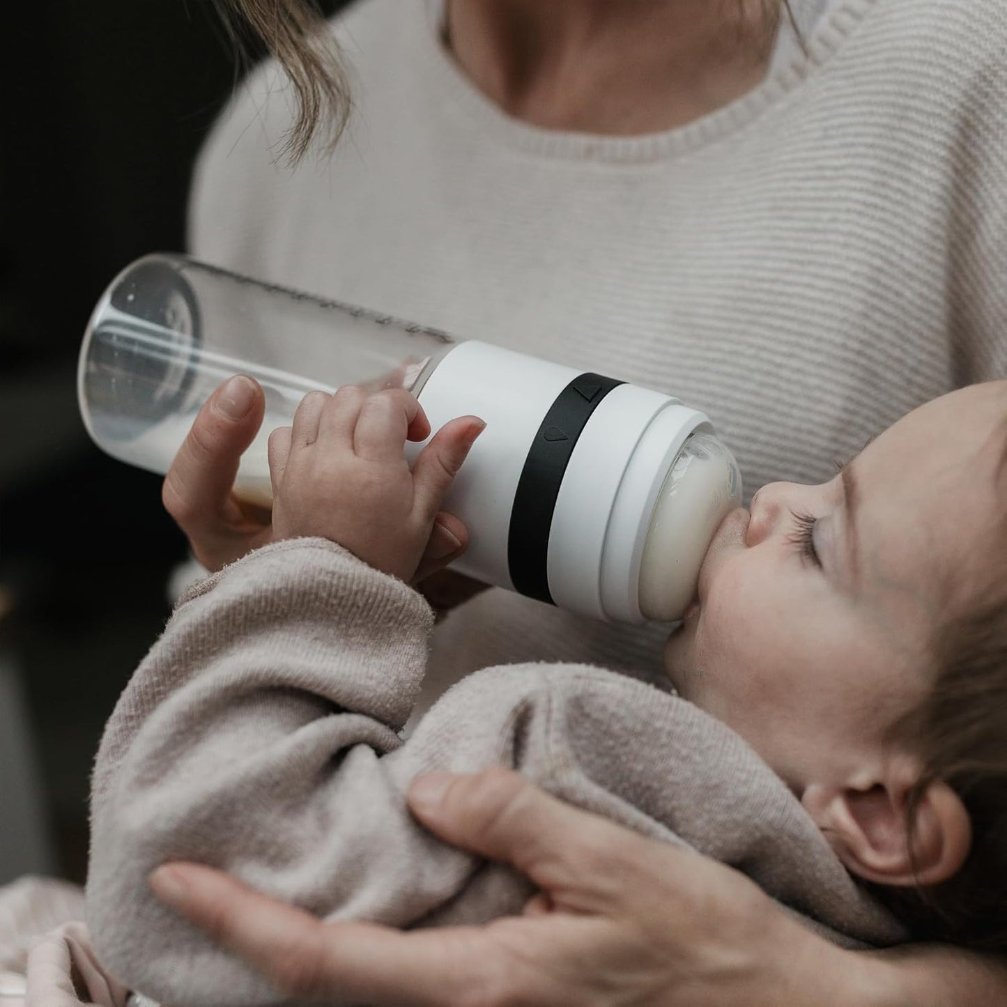 MILK & WATER Glass All in One Baby Bottle & Baby Formula Dispenser On The Go (Arctic White, 9oz Medium Flow 3m+)