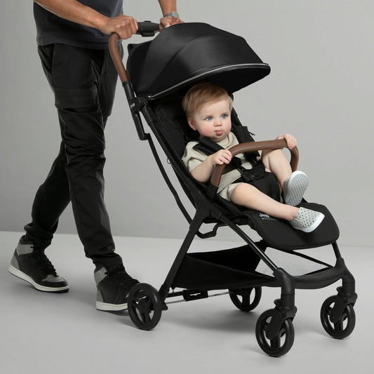 Jeep Altitude Compact Travel Stroller by Delta Children Greenguard Gold, Easy One Hand Fold, Lightweight, Extendable Canopy with Peek-a-Boo Window, Reclining Seat, 4 Wheel Suspension, Olive Green