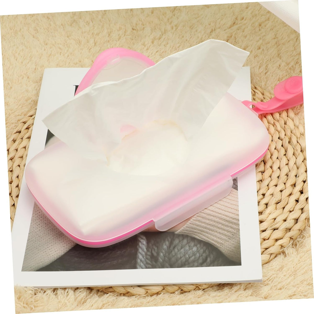 Baby Wipes Dispenser: On- The- Go Wipes Dispenser Travel Wipes Case Baby Wipe Holder Outdoor Stroller Wet Wipes Box Portable Refillable Wipes Container Pink