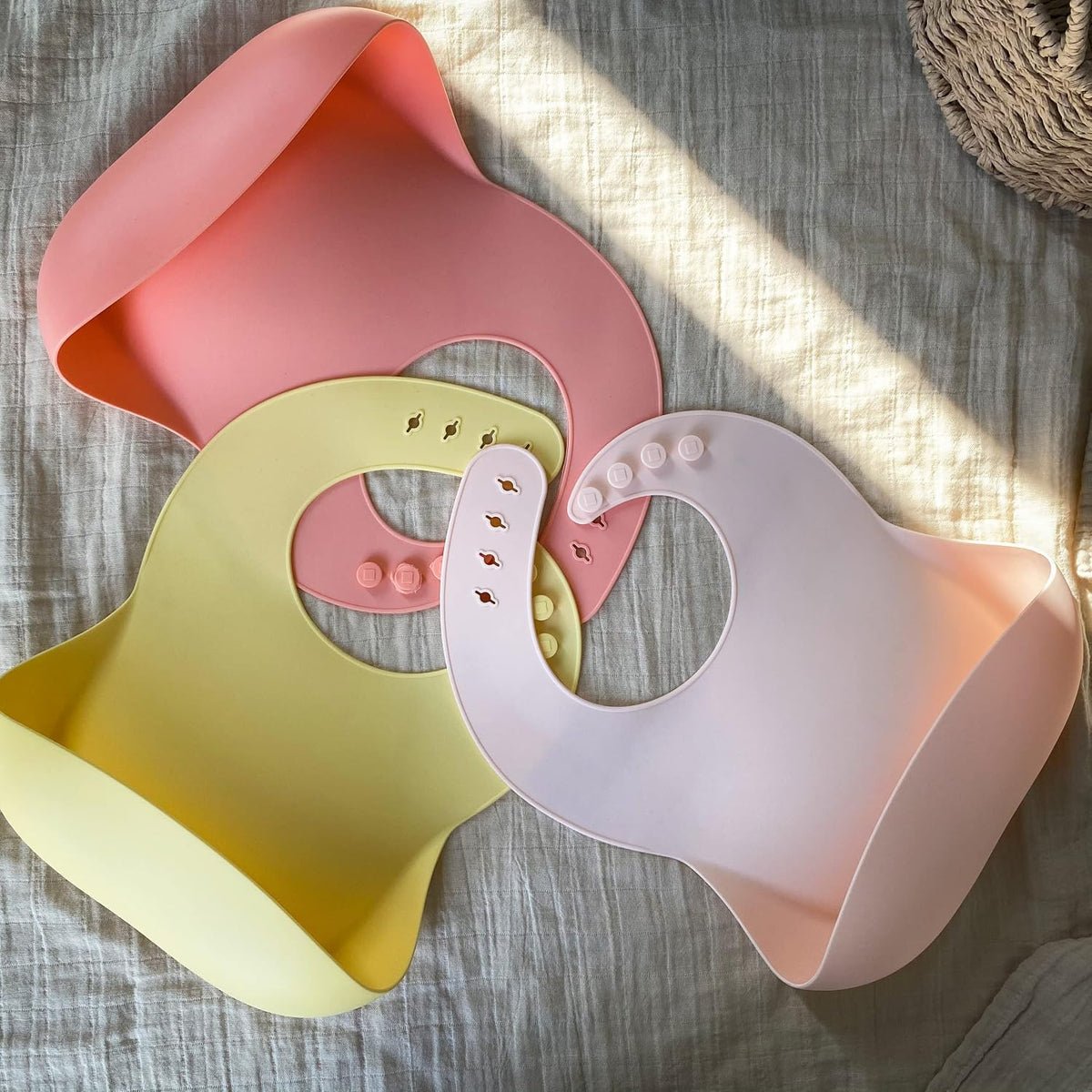 Silicone Baby Bibs Set of 3, BPA Free Waterproof Baby Bibs for Eating, Soft Adjustable Silicone Bibs for Babies 6-12 Months, Toddler Bibs with Pocket Food Catcher (Cream/Buck/Olive Green)