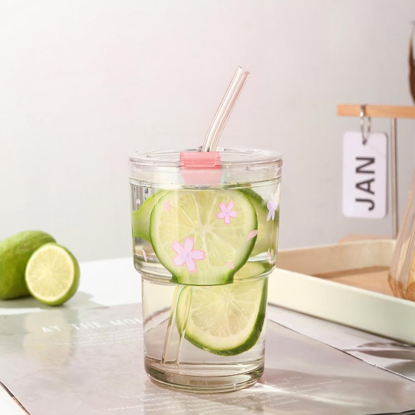 Glass Cups With Lids And Straws, Matcha Cup, Iced Coffee Cup,13Oz/400ml Iced Coffee Glasses Tumbler, Thick Wall Glass Mug For Tea Water, Cute Chirstmas Gifts (Clear,1PCS)