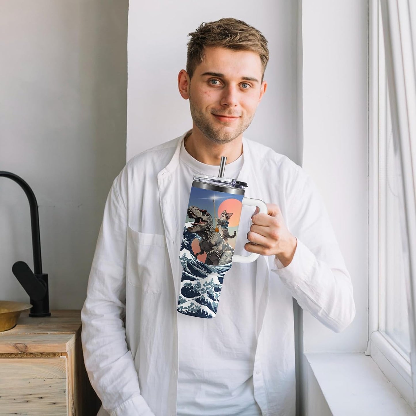 Funny Cat Coffee Mugs Fighting Cat Riding Dinosaur Dino Cups for Boys 40oz Cats T-Rex Travel Coffee Tumbler with Handle and Lids, Animal Cats Lovers Gifts for Women Men