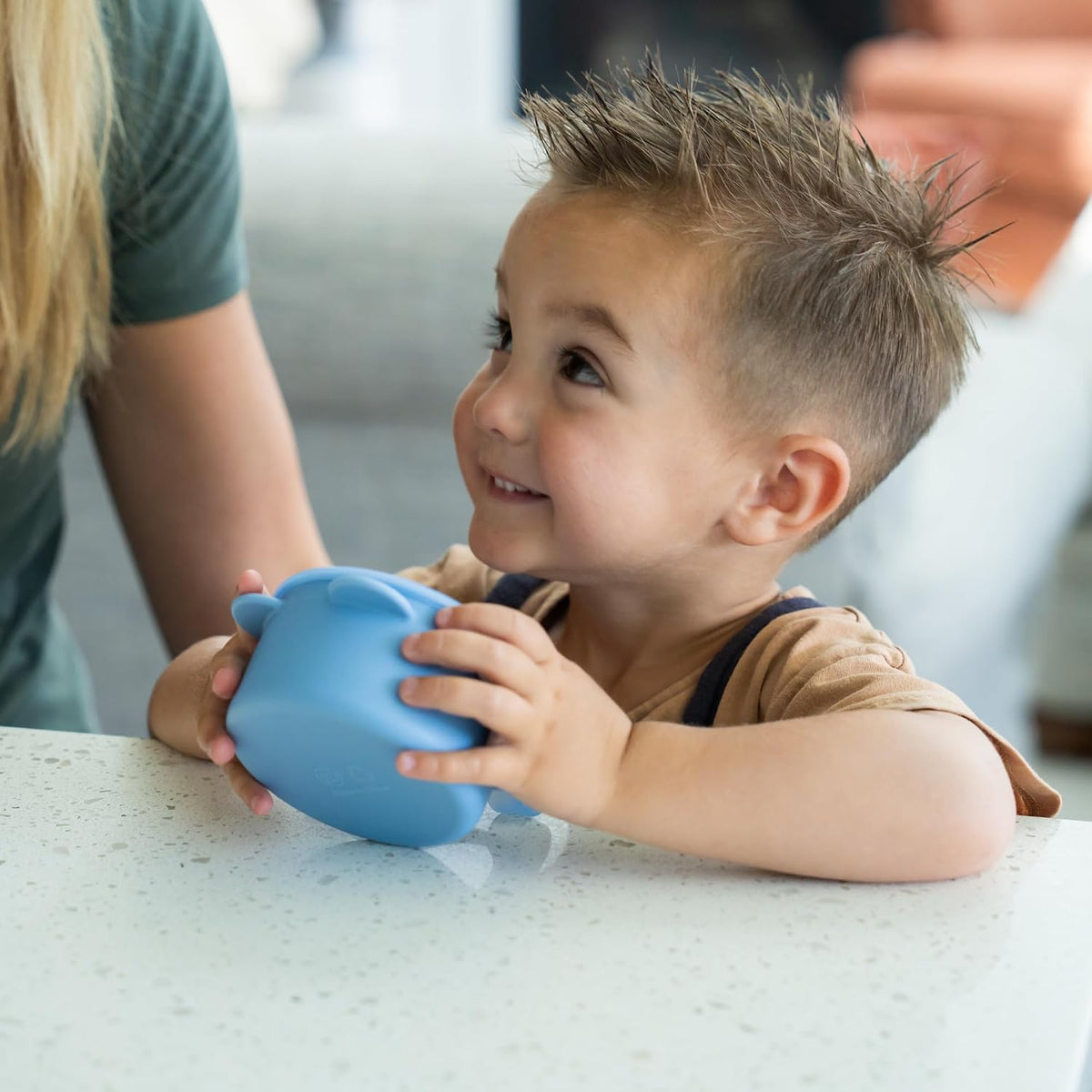 Silicone No Spill Snack Cups for Toddlers – Portable Baby Snack Cup Containers with Dustproof Lid – Dishwasher-Friendly Toddler Spill Proof Cups Without BPA, Lead, or Phthalates – Blue and Beige