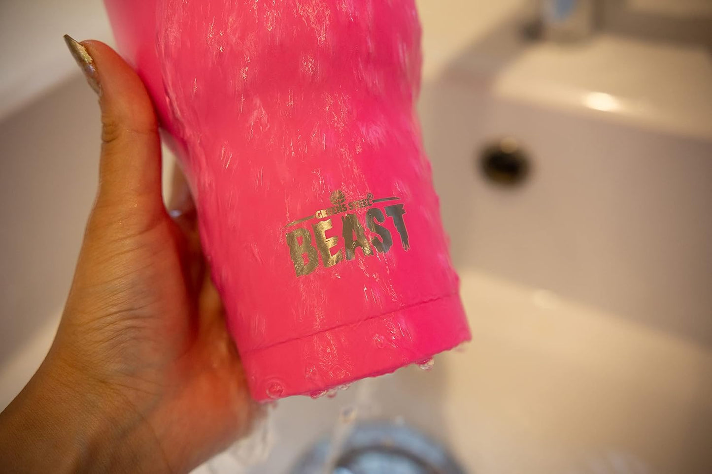40 oz tumbler - Vacuum Insulated Tumbler with Straw - Leak Proof Stainless Steel Travel Mug - Double Wall Iced Coffee Cup - Reusable Water Bottle - Gifts for Mom, Women and Men (Cupcake Pink)