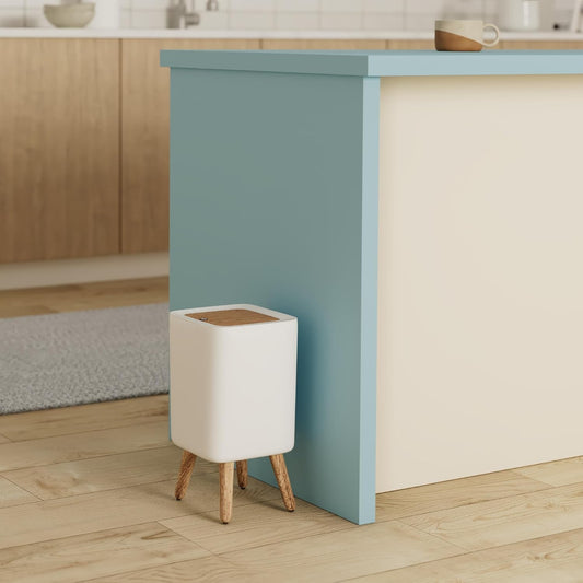 Mini White Plastic Trash Can, 2.6 Gallon Capacity, Slim Design, Anti-Odor, Easy to Clean, Suitable for Any Place