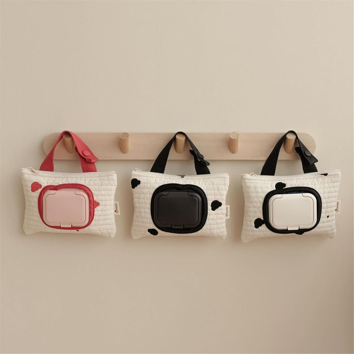 Embroidered Bear Stroller Wet Wipe Pouches Portable Baby Wipe Holder Embroidery Baby Wipes Storage Bag for Travel