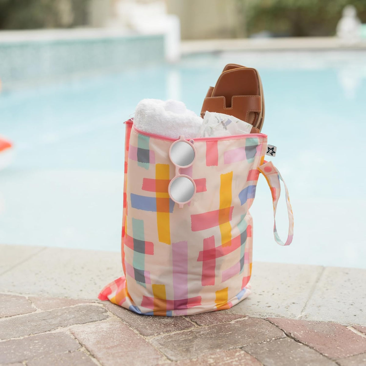 Mess Proof Wet Bags | Reusable Waterproof Wet Bags for Swimsuits | Baby Clothes | Travel & Diaper Bag (Pink, Brown Checkers) - Colors B