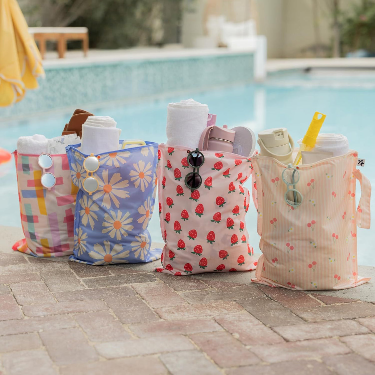 Mess Proof Wet Bags | Reusable Waterproof Wet Bags for Swimsuits | Baby Clothes | Travel & Diaper Bag (Pink, Brown Checkers) - Colors B