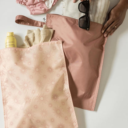 Mess Proof Wet Bags | Reusable Waterproof Wet Bags for Swimsuits | Baby Clothes | Travel & Diaper Bag (Pink, Brown Checkers) - Colors B