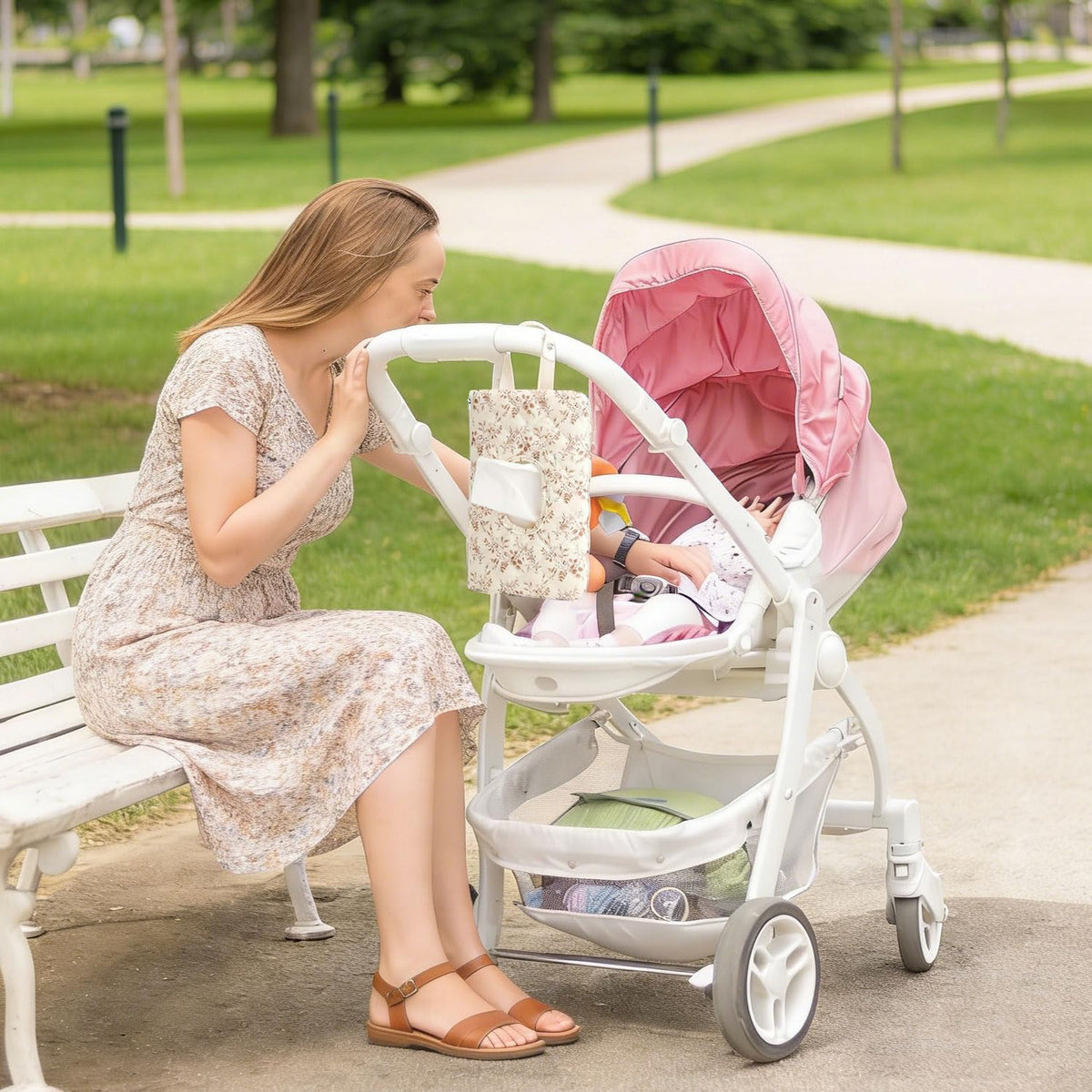 Baby Wipe Holder, Floral Quilted Dispenser Pouch Portable Mommy Bag for Travel Stroller Daily Casual (Beige)
