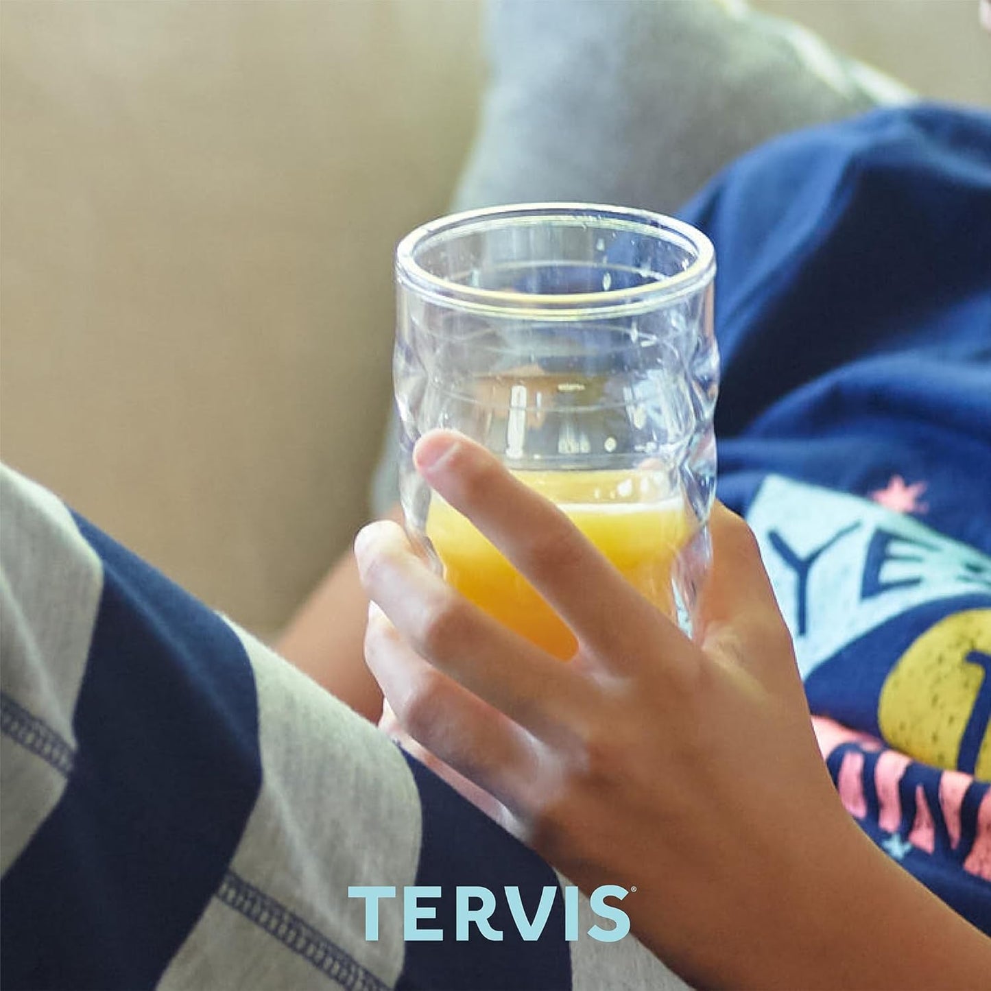 Tervis Clear & Colorful Lidded Made in USA Double Walled Insulated Tumbler Travel Cup Keeps Drinks Cold & Hot, 24oz, Blue Lid, 1 Count (Pack of 1)