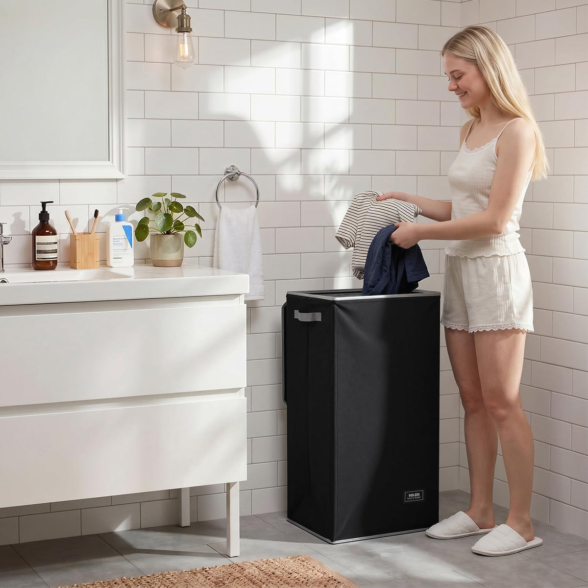 100L Laundry Hamper with Lid, Large Collapsible Laundry Basket