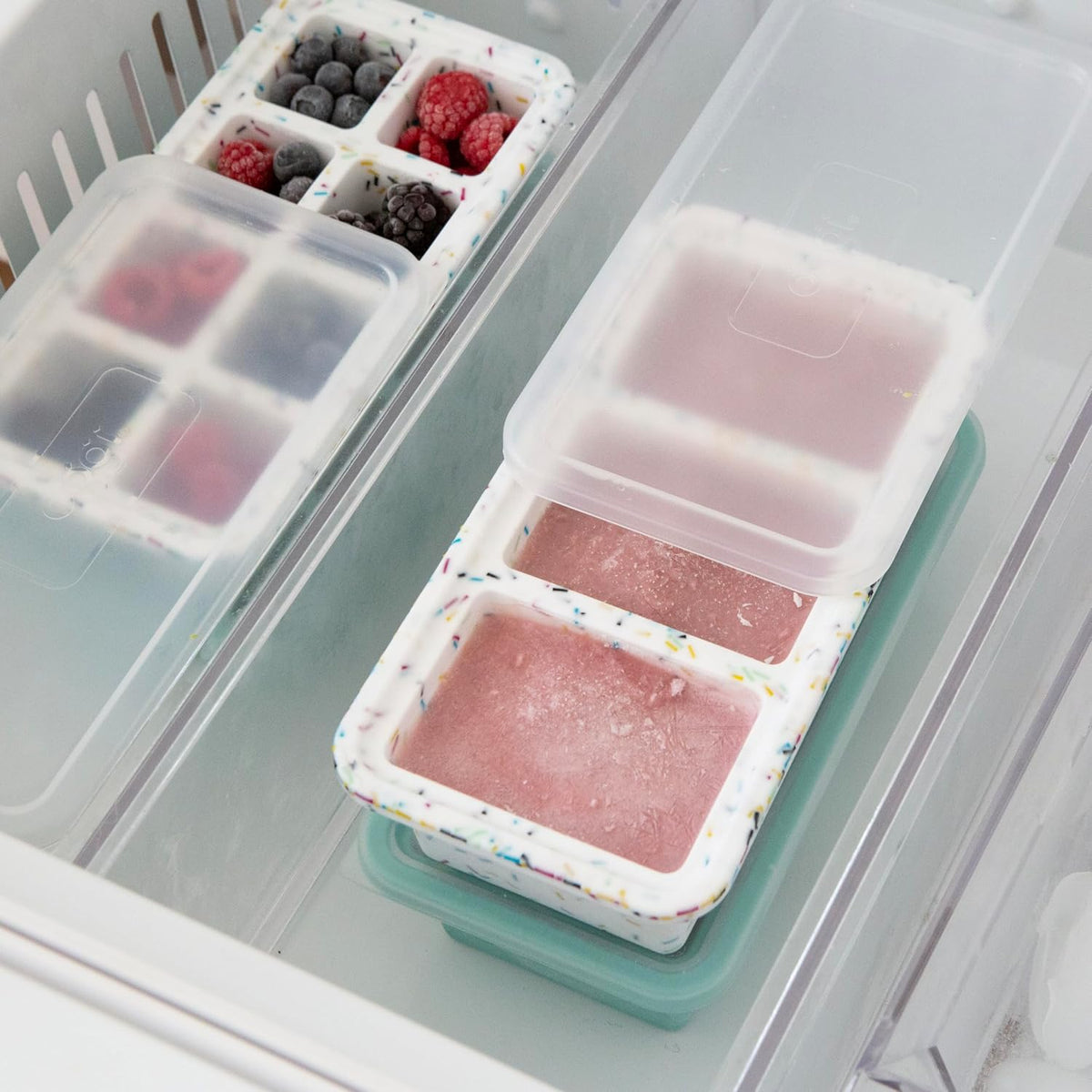 Prep & Portion Silicone Freezer Trays with Lid - Freezer Molds for Food, Ice Cube Tray, Food Prep Containers, Freezer Storage Containers, for Soup, Smoothie Cubes, Sauce, Broth, Leftovers - 1 Cup
