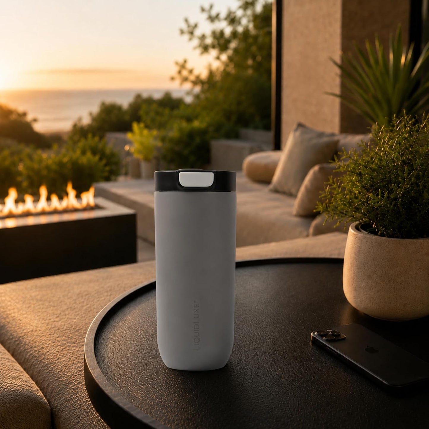 THE CLASSIC Vacuum Insulated Stainless Steel Travel Mug, Leakproof Locking Lid, Double-Wall Insulation, BPA-Free Coffee Mug for Hot & Cold Drinks, 500 mL (Matte Black)