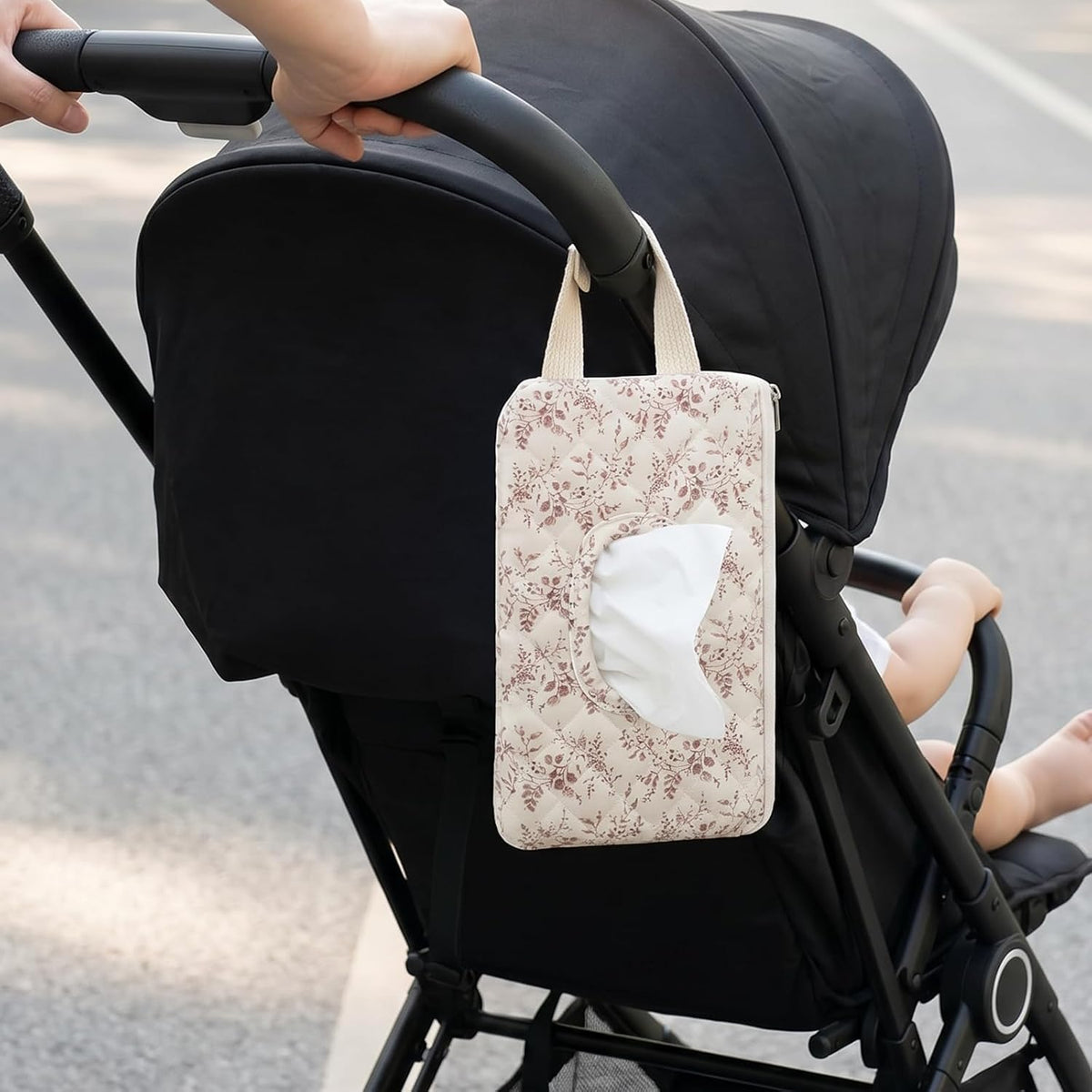 Quilted Diaper Wipe Holder Floral Hanging Pouch Reusable Fabric Wet Wipes Organizer Bag with Zipper and Lanyard for Car Stroller Travel Outdoor Daily Casual Mommy Bag