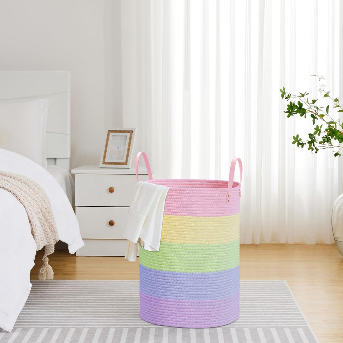 Tall Laundry Basket, Large Dirty Clothes Hamper with Leather Handle, Woven Rope Storage Basket for Blanket, Toy In Living Room, Bathroom, Bedroom - 58L White & Brown