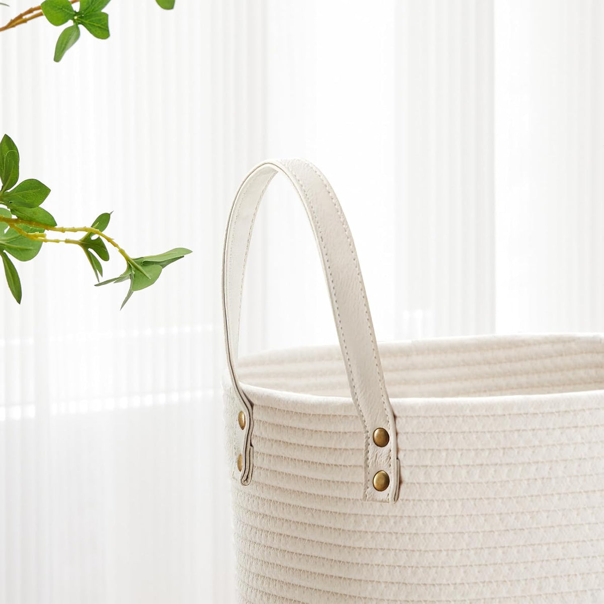 Tall Laundry Basket, Large Dirty Clothes Hamper with Leather Handle, Woven Rope Storage Basket for Blanket, Toy In Living Room, Bathroom, Bedroom - 58L White & Brown