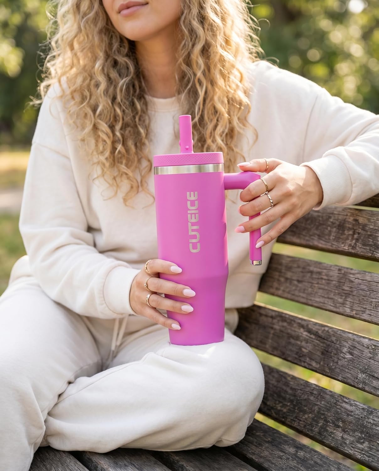 Blue Tumbler with Straw and Handle Coffee Travel Mug with Lid Leakproof Insulated Cup Stainless Steel Mug for Iced Tea, Coffee, Cold Beverages Fits in Car Cup Holder Skyblue Water Bottle for Office