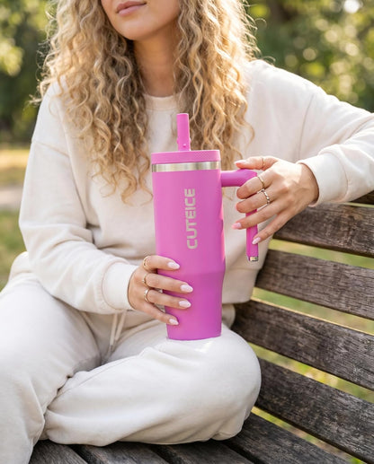 Blue Tumbler with Straw and Handle Coffee Travel Mug with Lid Leakproof Insulated Cup Stainless Steel Mug for Iced Tea, Coffee, Cold Beverages Fits in Car Cup Holder Skyblue Water Bottle for Office