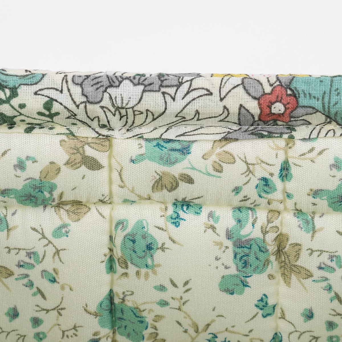Quilted Fabric Storage Basket Floral Baby Diaper Caddy Quilted Basket for Nursery Bedroom Car Storage
