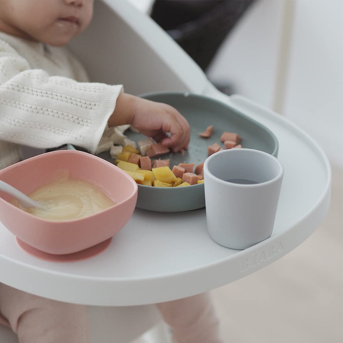 BEABA 100% Silicone 4-Piece Baby Feeding Set, Suction Plates for Baby, Made w/High Grade Food Safe Silicone, Rose