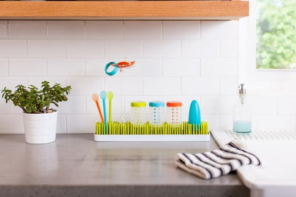 Boon Patch Countertop Baby Bottle Drying Rack - Space Saving Bottle Rack for Drying and Organization - Kitchen Baby Needs - Baby Bottle-Feeding Supplies - Green and White