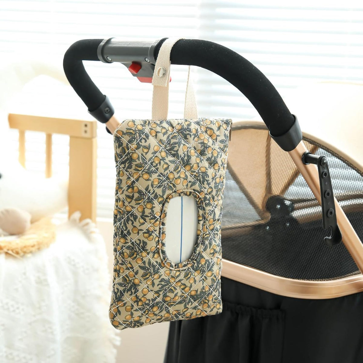 Quilted Diaper Wipe Pouch Portable Mommy Bag Refillable Floral Baby Wipe Holder for Travel Stroller Daily Casual (wihi)