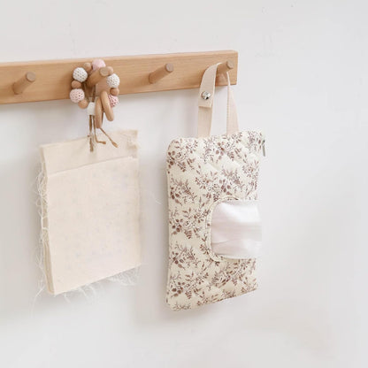 Quilted Diaper Wipe Pouch Portable Mommy Bag Refillable Floral Baby Wipe Holder for Travel Stroller Daily Casual (wihi)