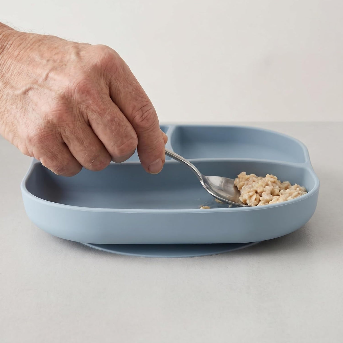 Multi-Grid Silicone Suction Plate with Divider for Elderly