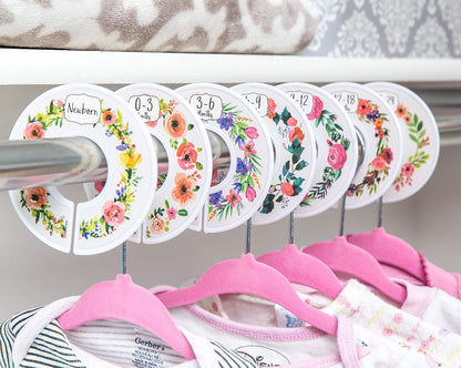 20 Baby Hangers with 7 Closet Dividers for Nursery Velvet Clothes Hangers Unisex Newborn Essentials Baby Size Organizer for Infant Clothing to 24 Months