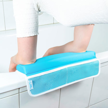Cuddlix Baby Kneeler and Elbow Rest Pad Set for Baby Bathing Parents, Extra Thick Soft Mat with Organizer Pockets - Painless Kneeling Quick Drying Non-Slip for Newborn, Pastel Pink