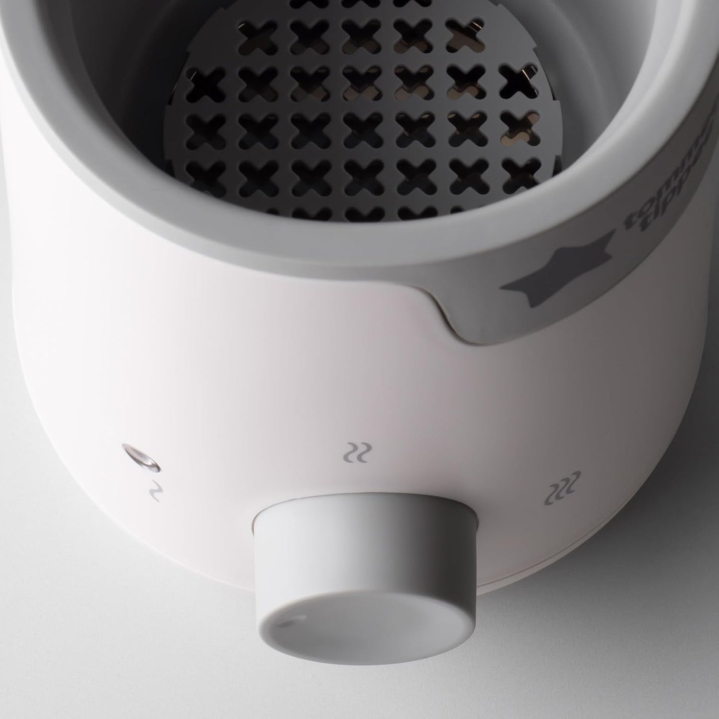Tommee Tippee Baby Bottle and Food Warmer, Warms Breast Milk, Formula, Jars and Pouches to Body Temperature in Minutes, Automatic Timer, Touch Settings, White
