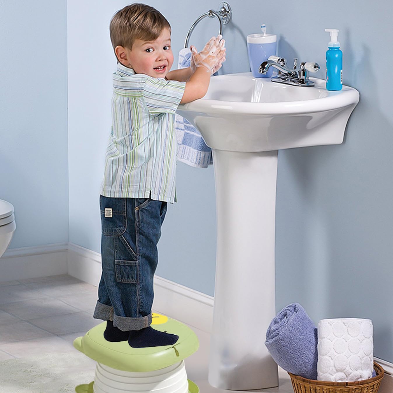 Travel Potty for Toddler Portable Foldable Potty Training Toilet for Boys Girls Baby Kids Children Indoor Outdoor,Pink