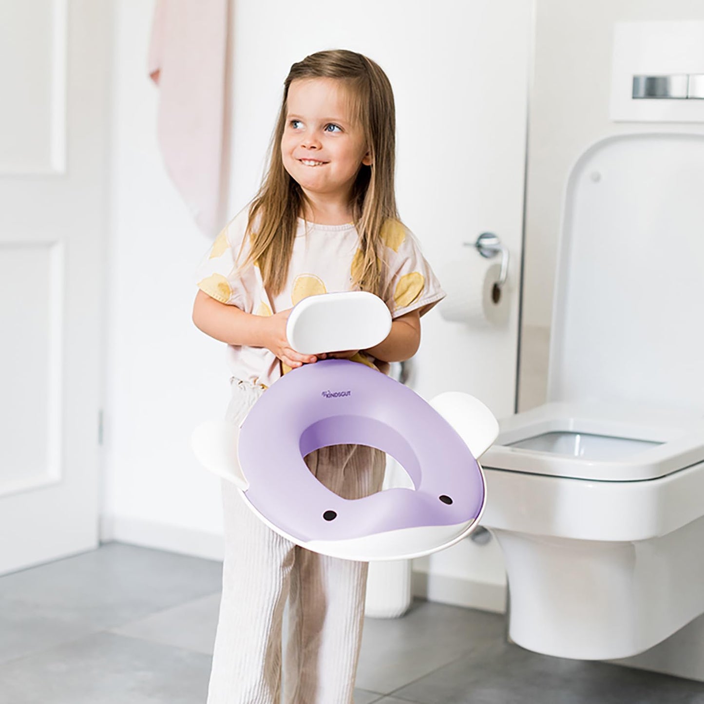 Kindsgut Whale Potty Training Seat for Toddlers – Kids Toilet Seat with Backrest, Non-Slip, Fits Round & Oval Toilet Seats, Designed in Germany, Peach