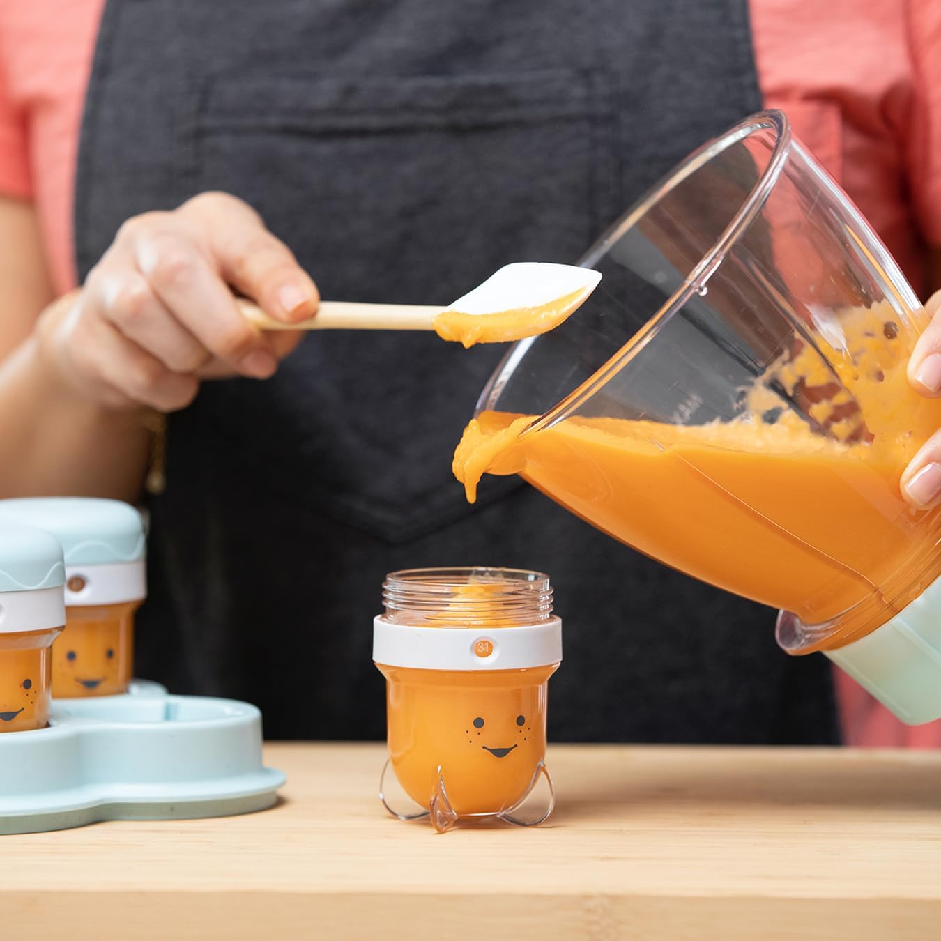 NutriBullet Baby Food Blender with date markers