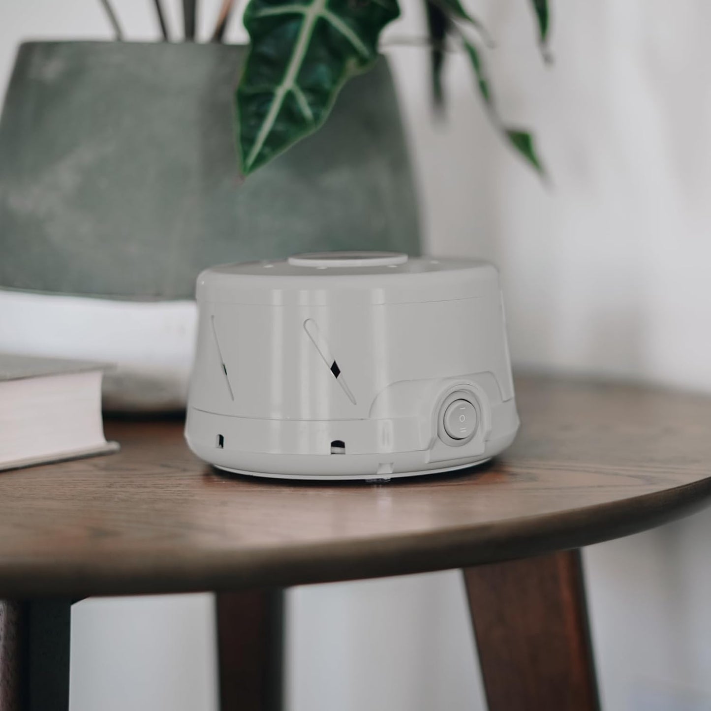 Yogasleep Dohm Classic (White) The Original White Noise Sound Machine, Soothing Natural Sounds from a Real Fan, Sleep Therapy for Adults & Baby, Noise Cancelling for Office Privacy & Meditation