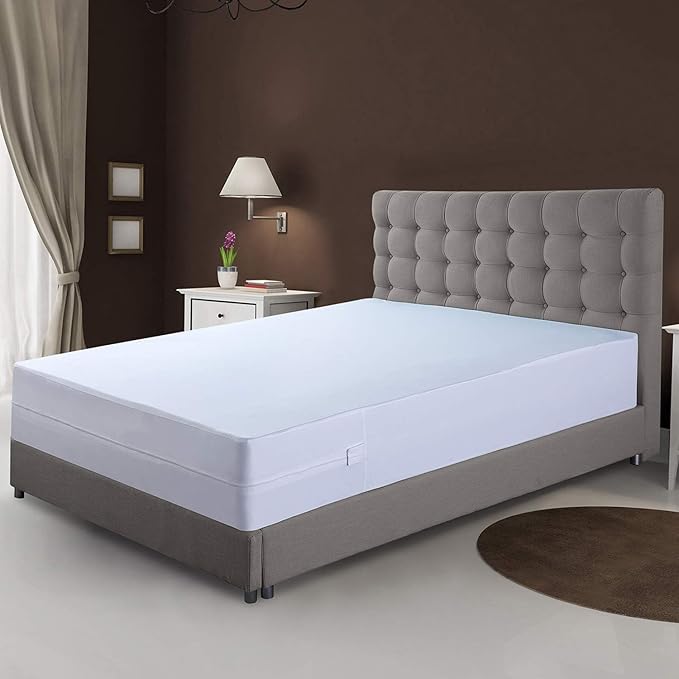 Utopia Bedding Mattress Protector Zippered California King Size, 100% Waterproof Bed Bug and Dust Mite Proof Mattress Encasement, Absorbent 6 Sided Mattress Cover