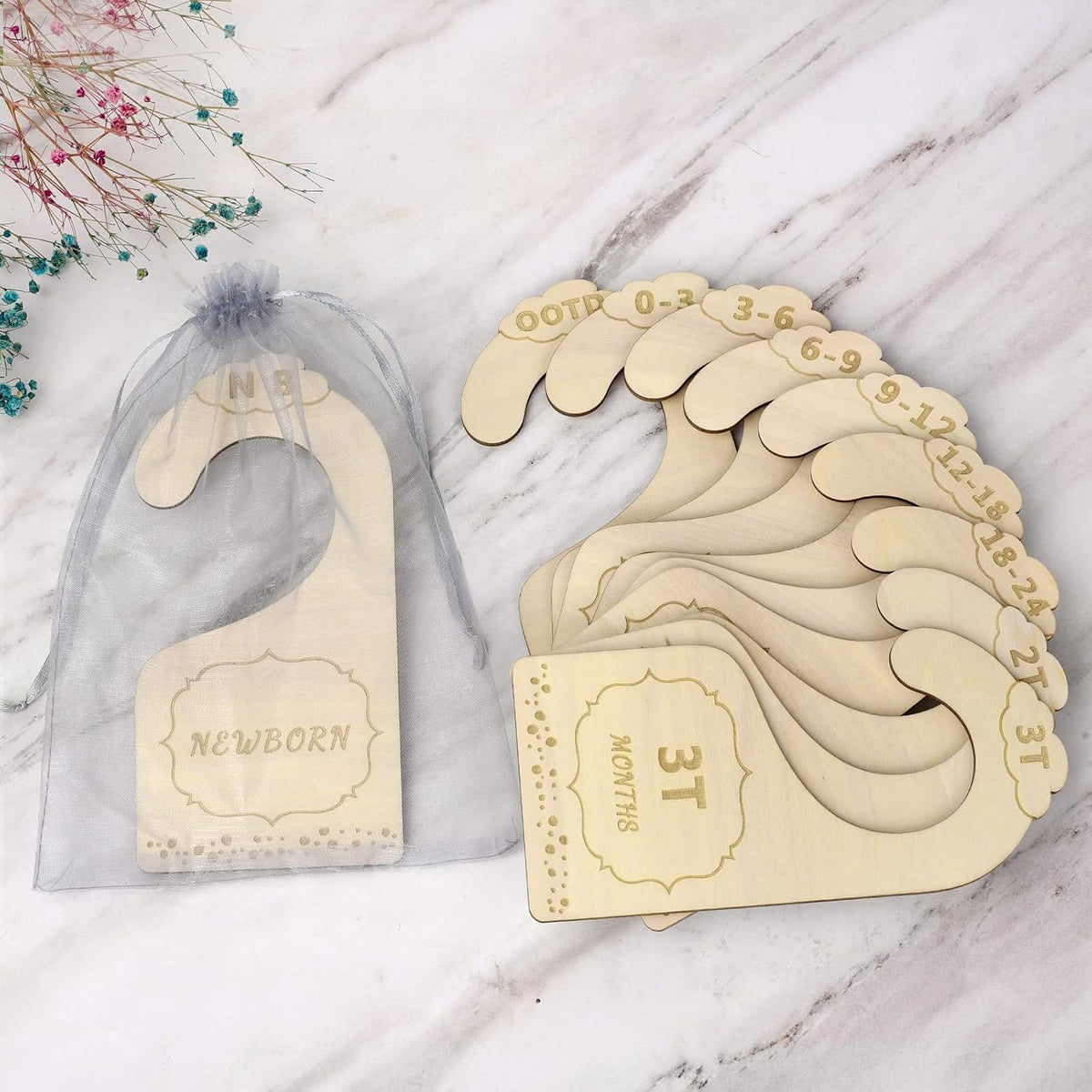 Baby Closet Size Dividers, Double-Sided Wood Baby Closet Organizer Hanging Baby Clothes Dividers Nursery Closet Organizer for Home Baby Clothes Nursery Décor