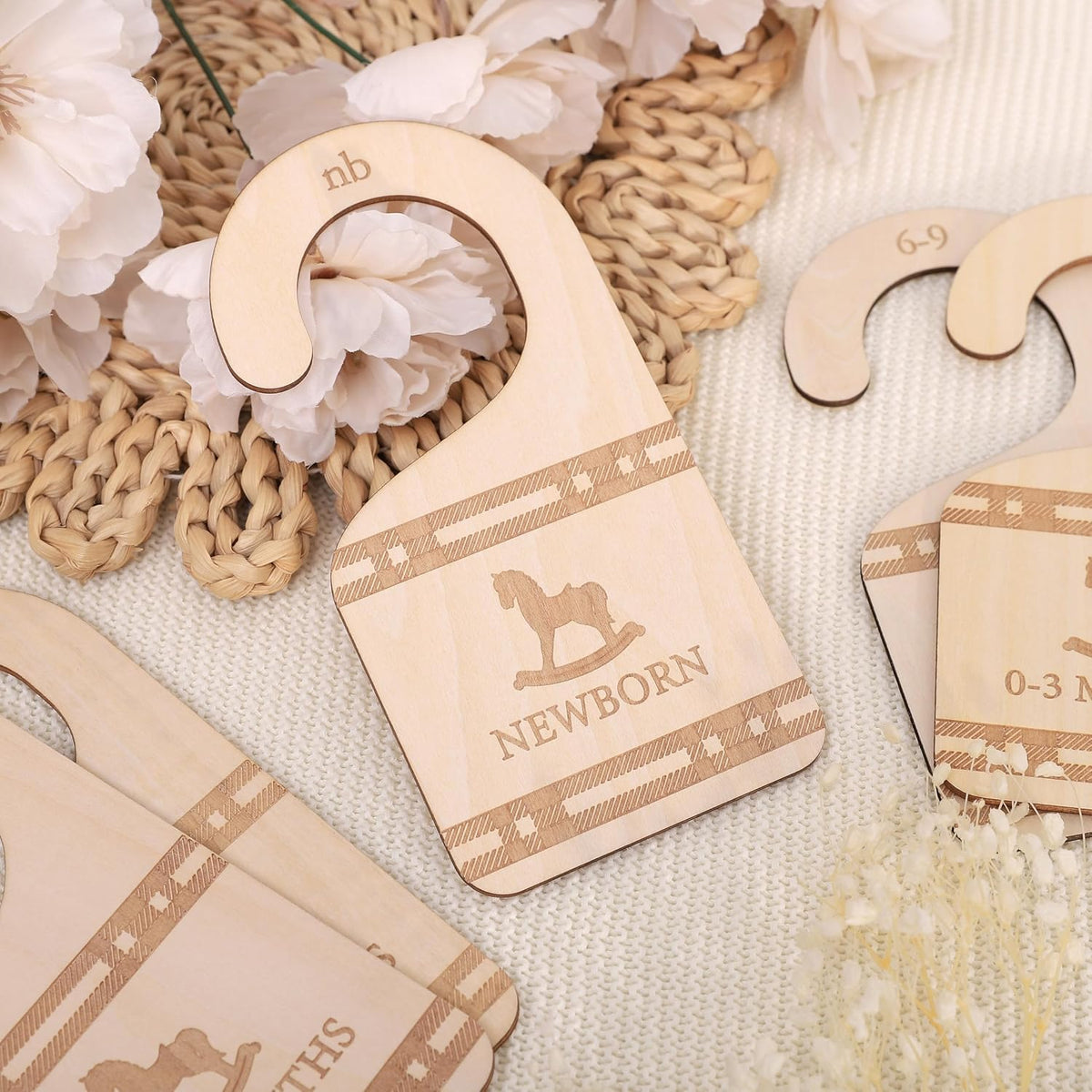 Classic Plaid Baby Closet Dividers Set of 5 - Wooden Baby Clothes Organizer, Newborn 24 Months Nursery Closet Size Markers