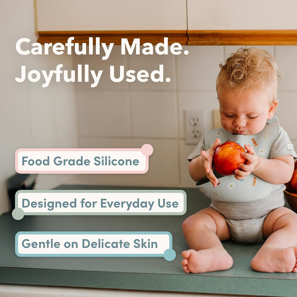 Soft, Waterproof Silicone Feeding Bib for Babies and Toddlers