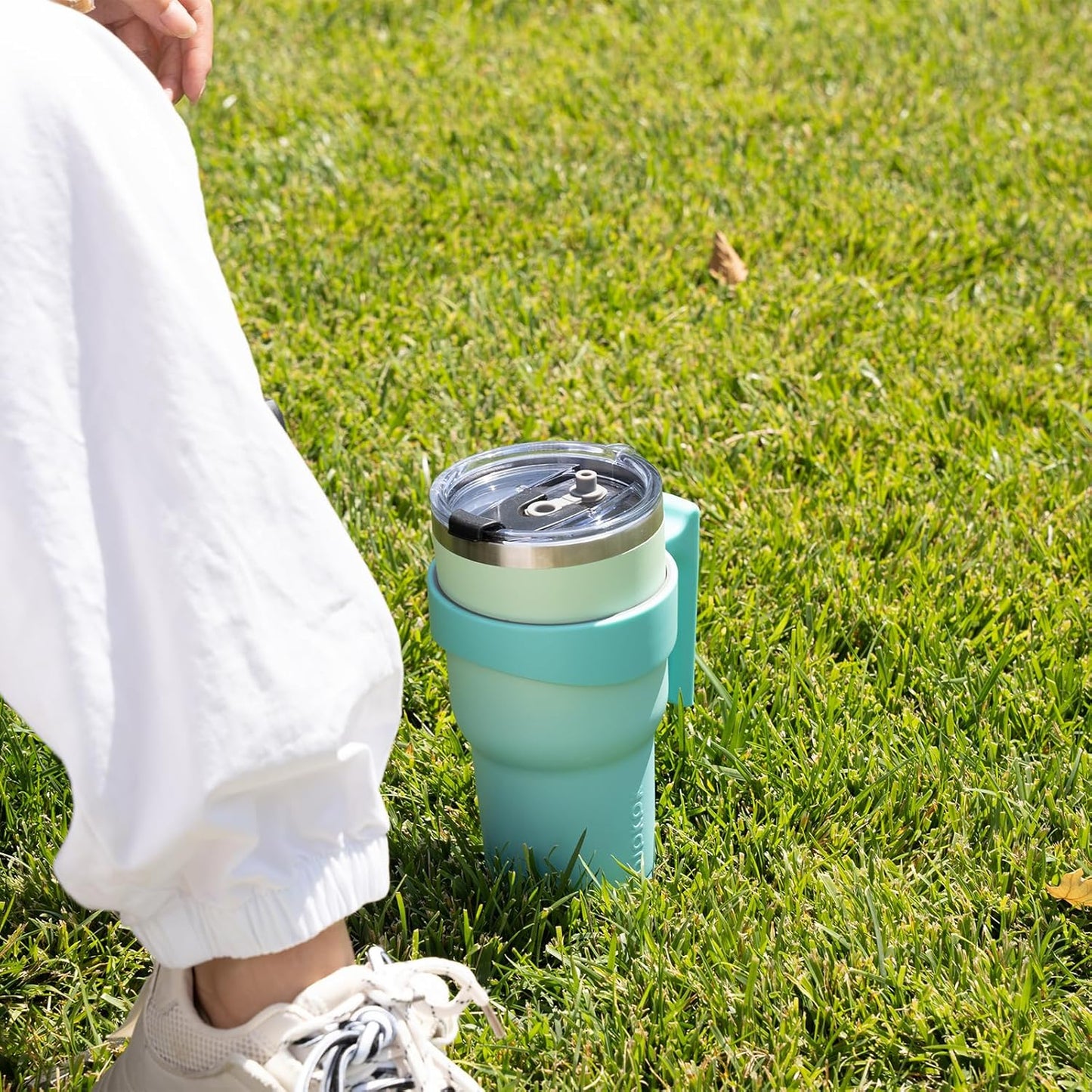 20 oz Tumbler with Handle & Straw, Insulated Stainless Steel Mug | Double Wall Vacuum, Keeps Hot/Cold, Thermal Cup, BPA Free, Dishwasher Safe, Cupholder Fit, Coffee & Travel, Indigo Black
