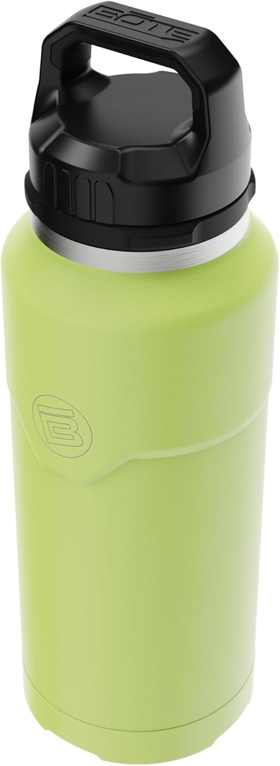 MAGNEBottle 36oz Insulated Water Bottle | Magnetic Base | 36oz insulated bottle with MAGNEPOD™ magnetic base for all-day use
