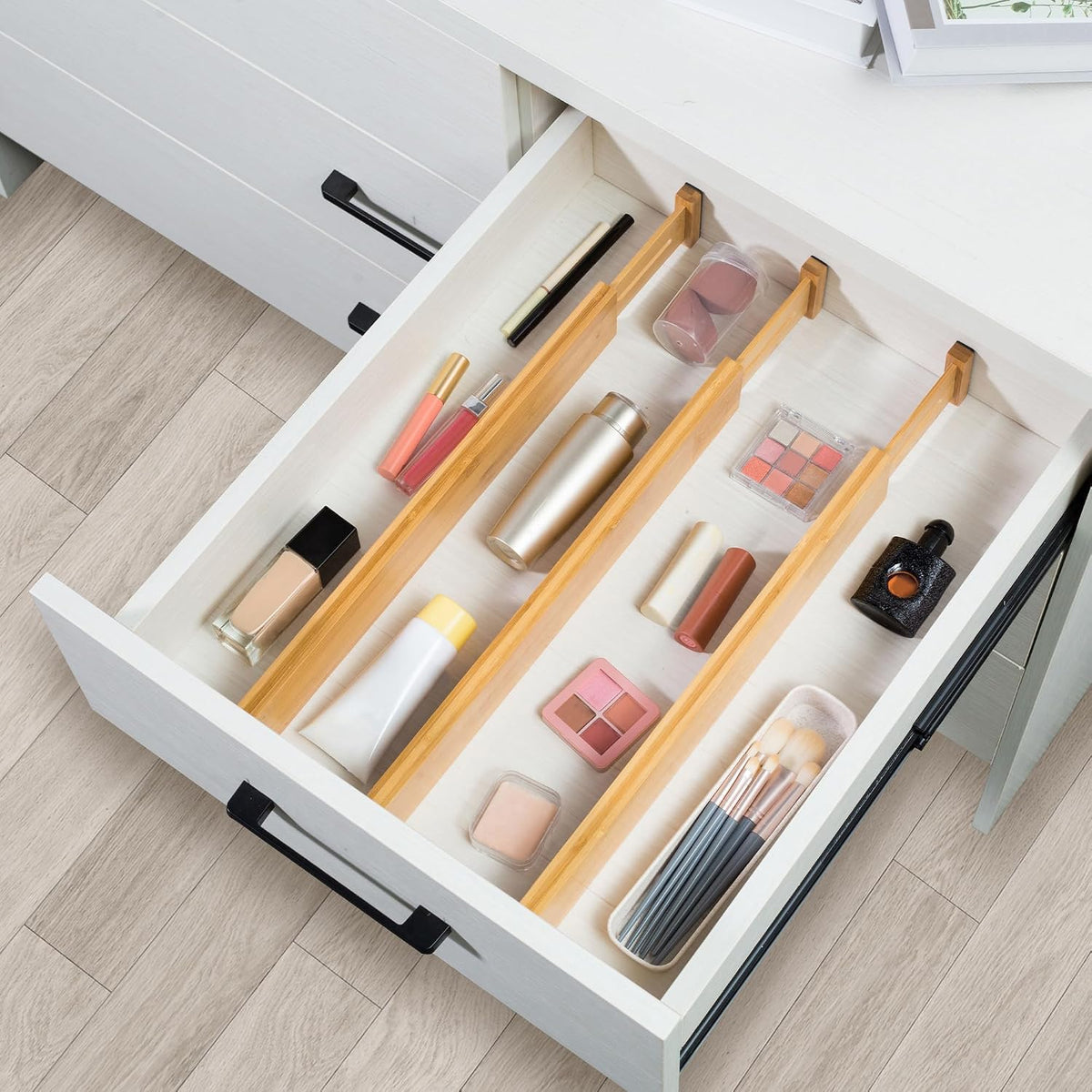 VaeFae Bamboo Drawer Dividers, 4" High Adjustable 16.6" - 21.8" Clothes Drawer Organizers, Expandable Separators for Bedroom/Bathroom/Kitchen/Office Storage