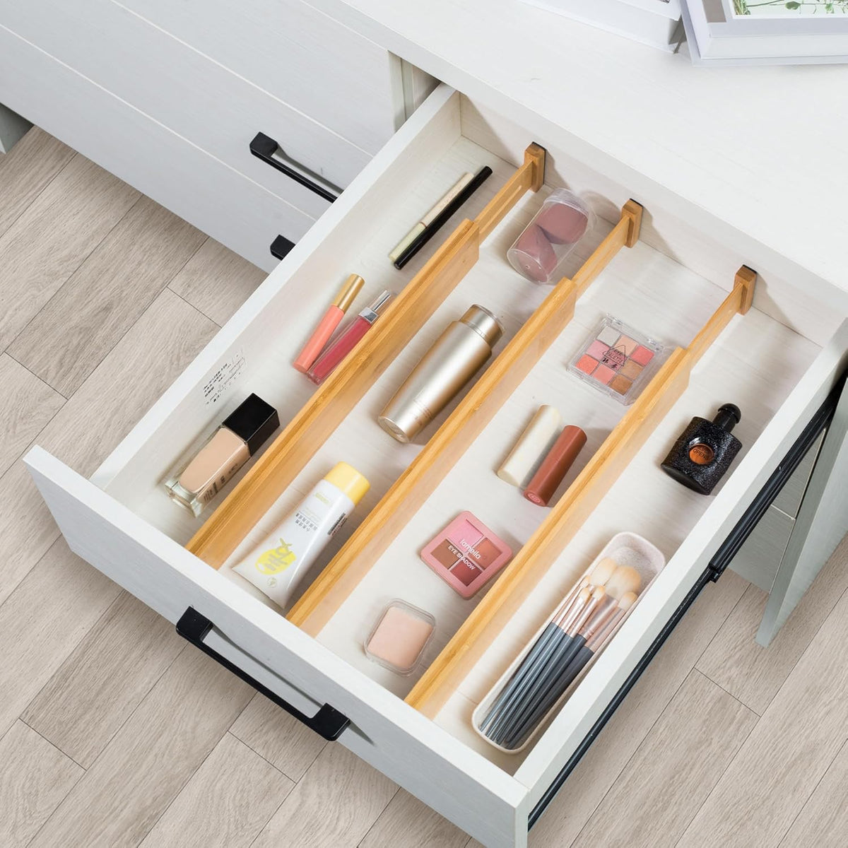 VaeFae Bamboo Drawer Dividers, 4" High Adjustable 16.6" - 21.8" Clothes Drawer Organizers, Expandable Separators for Bedroom/Bathroom/Kitchen/Office Storage