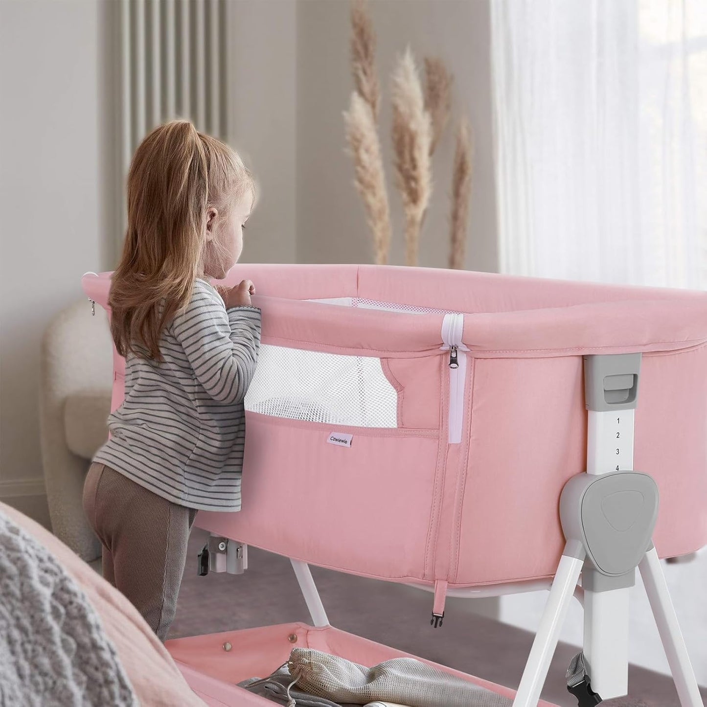 Cowiewie Bassinet Bedside Sleeper, Baby Bassinet with 7 Adjustable Height, Bedside Bassinet for Baby with Storage, Breathable Mesh & Mattress, Portable Bassinet Easy Folding (Pyramid Light Gray)