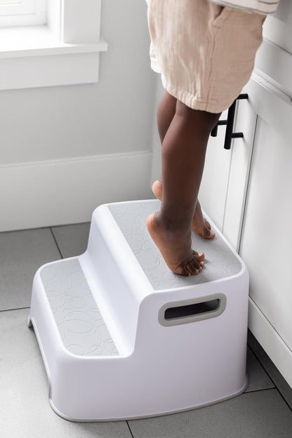 Ubbi Multi-Use Potty and Utility Hook, No Hardware Or Installation Needed, Durable and Sturdy to Hang Over Toilet Tank Or Door, Polypropylene, White