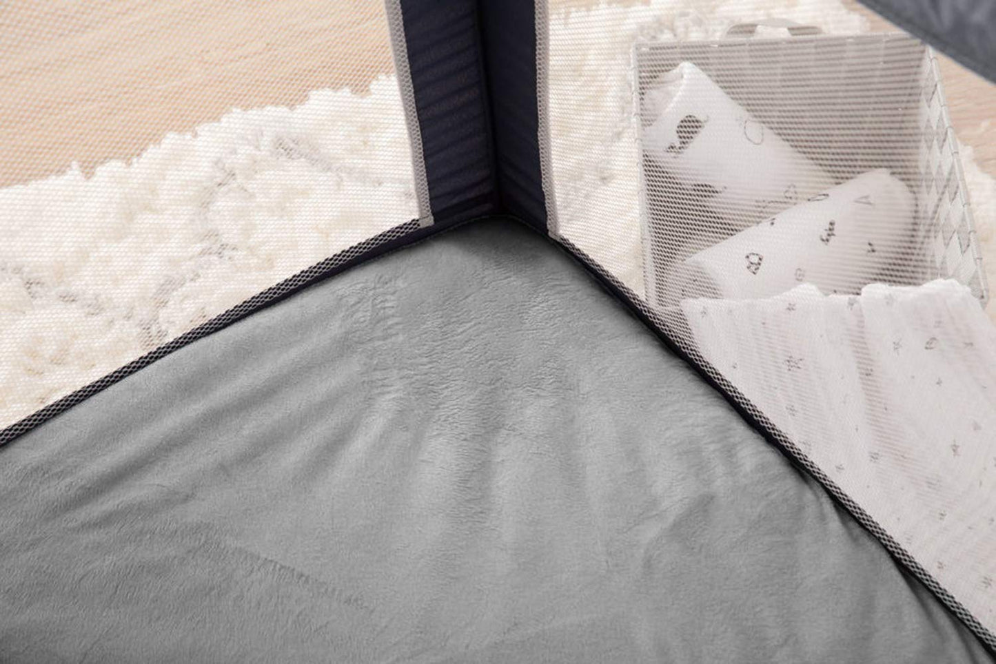 American Baby Company Heavenly Soft Chenille Fitted Pack N Play Playard Sheet 27" x 39", Warm and Cozy Chenille Pack and Play Sheet, White, for Boys and Girls, Fits Most Mini Crib Mattresses