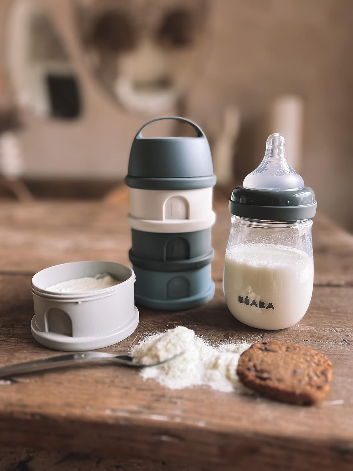 BEABA Formula and Snack Container, Baby Formula Dispenser, Toddler Baby Snack Storage Container, Holds up to 11 Doses of Milk Powder Per Compartment, Made in France, Rose