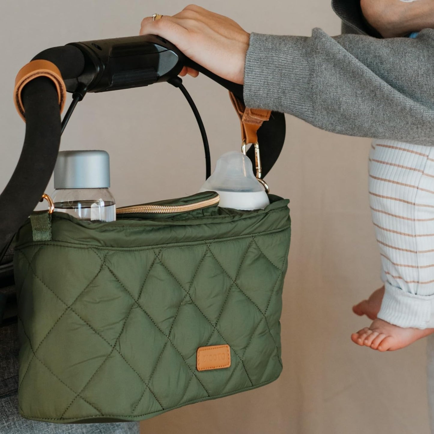 Beautiful Stroller Caddy Organizer With 2 Cup Holders – Luxury Stroller Bag, Universal Fit, Leather Straps & Zipper Pocket – Spacious Accessories Perfectly Fits Doona, Nuna & Uppababy Strollers